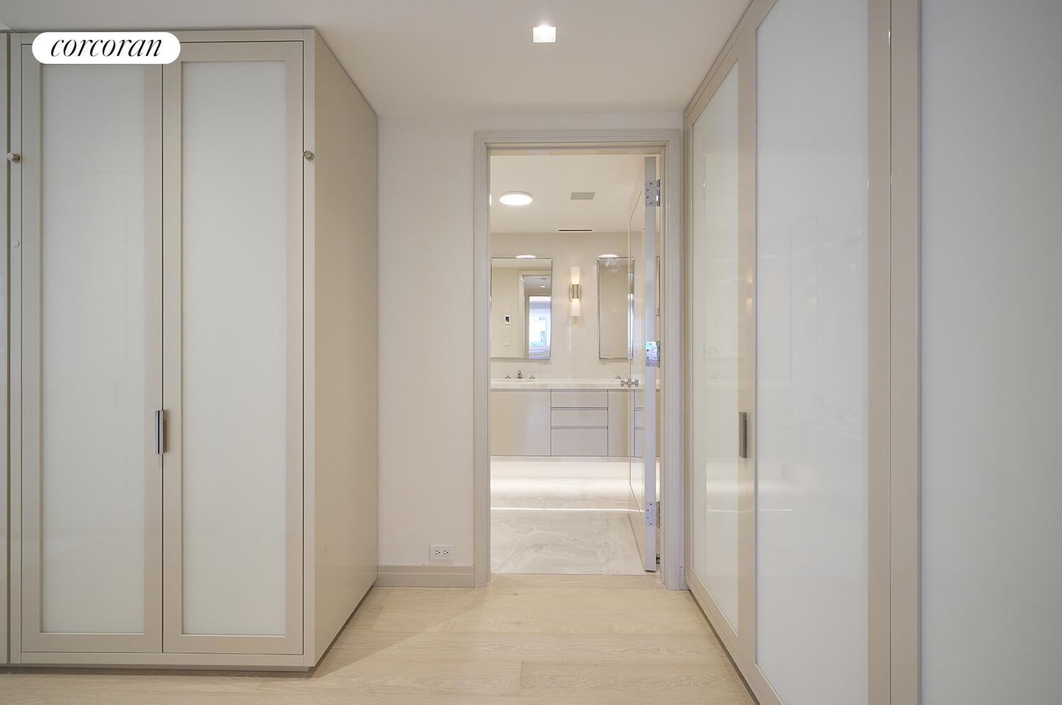 #18 photo, 870 5TH Avenue, Lenox Hill , NY 10065