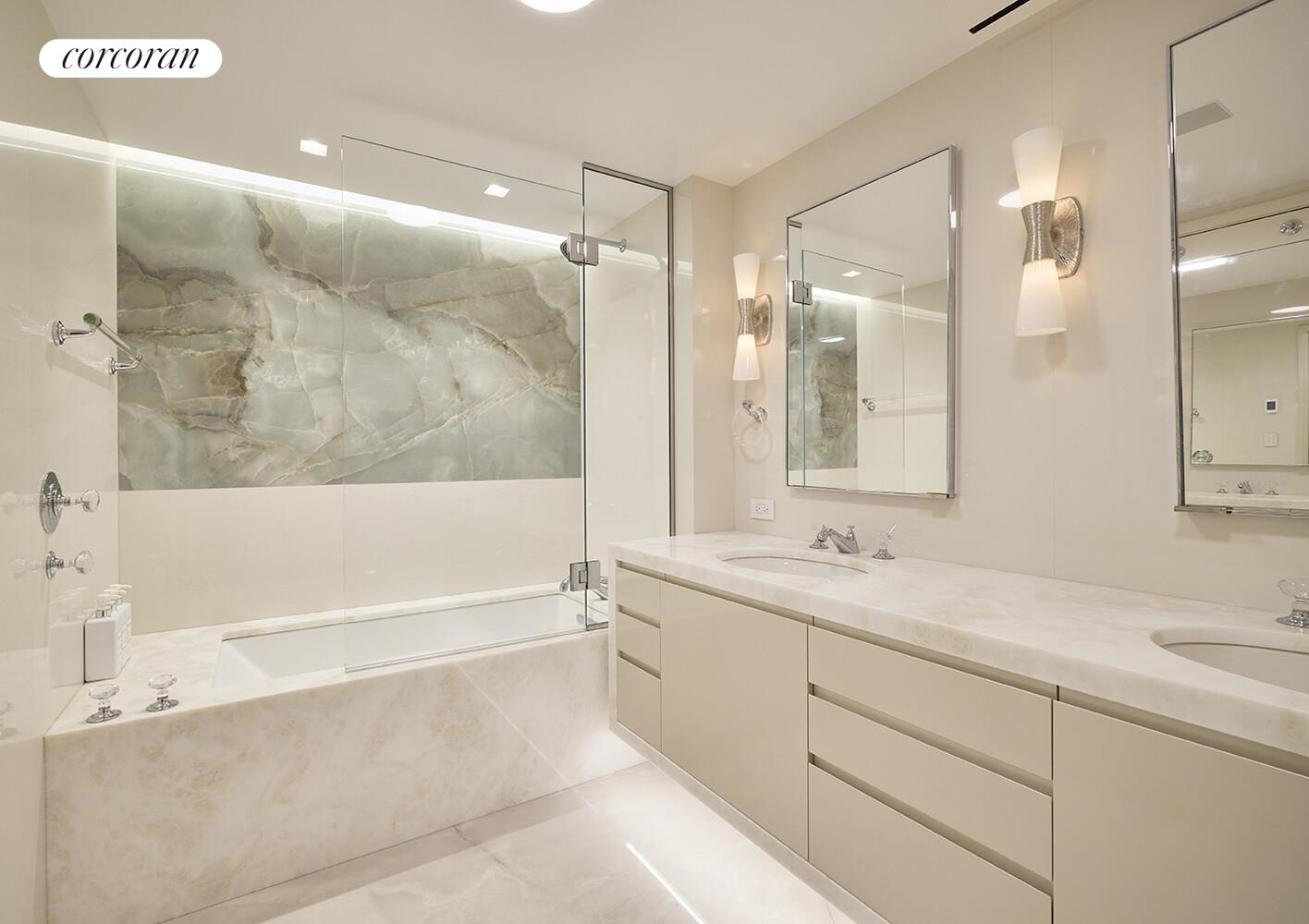 #20 photo, 870 5TH Avenue, Lenox Hill , NY 10065