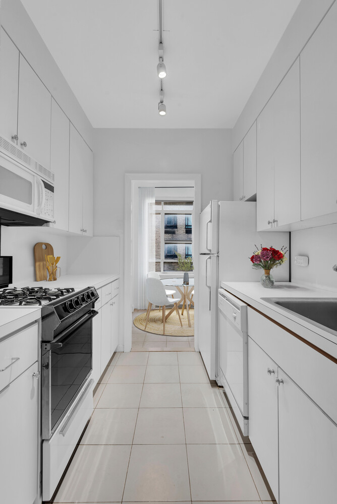 #7 photo, 25 CENTRAL Park W, マンハッタン Lincoln Square , NY 10023