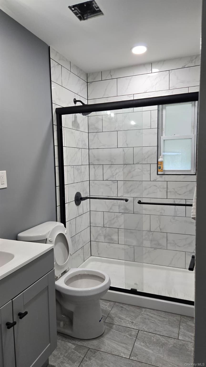 #10 photo, 3 Bentley Road, Plainview , NY 11803