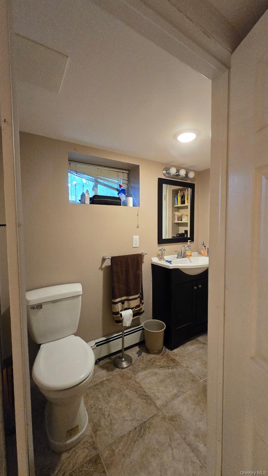 #17 photo, 3 Bentley Road, Plainview , NY 11803