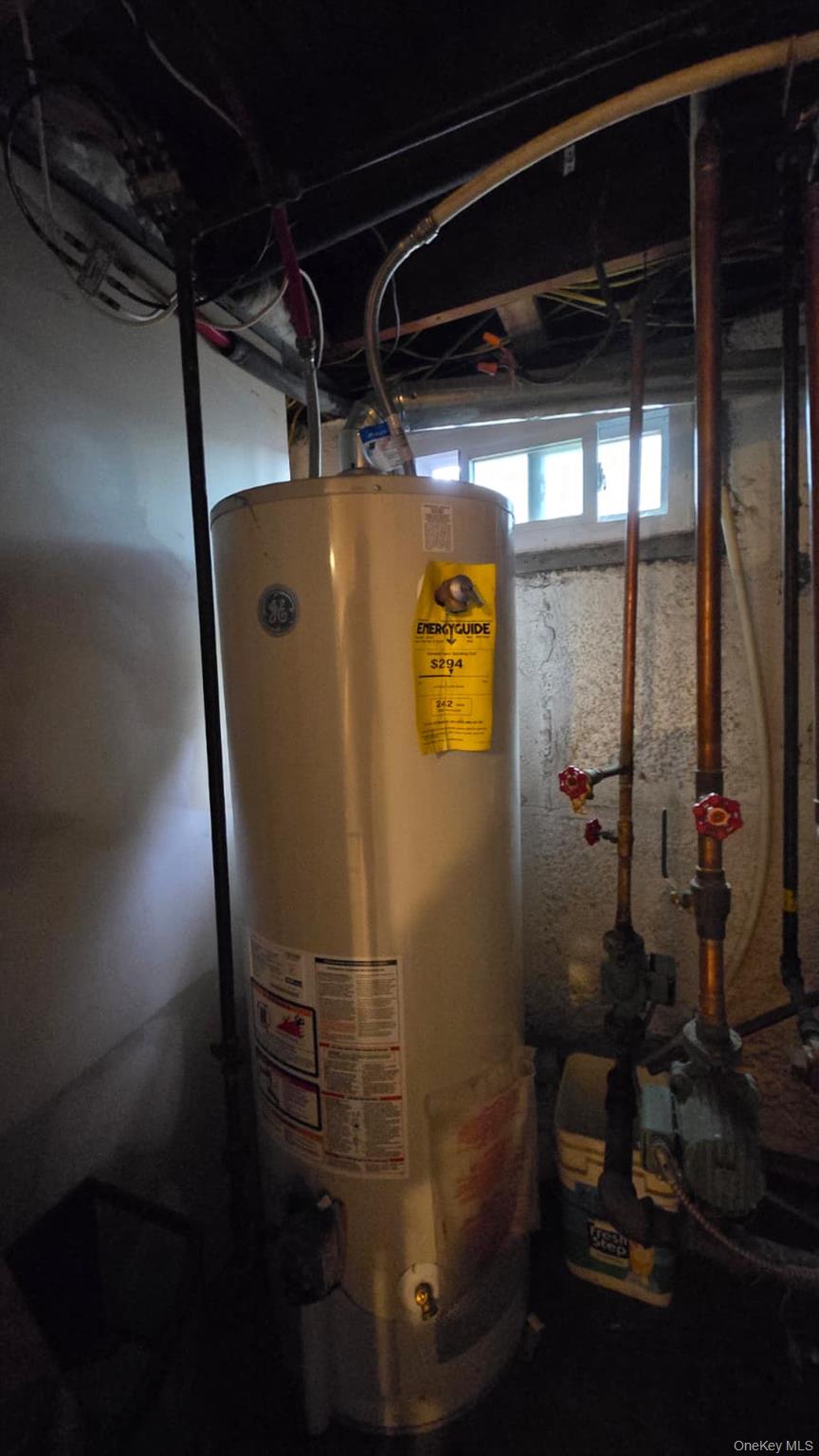 #20 photo, 3 Bentley Road, Plainview , NY 11803