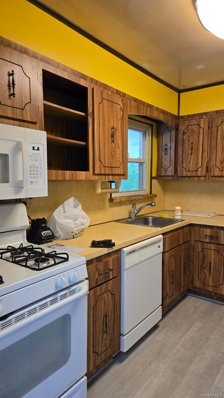 #8 photo, 3 Bentley Road, Plainview , NY 11803