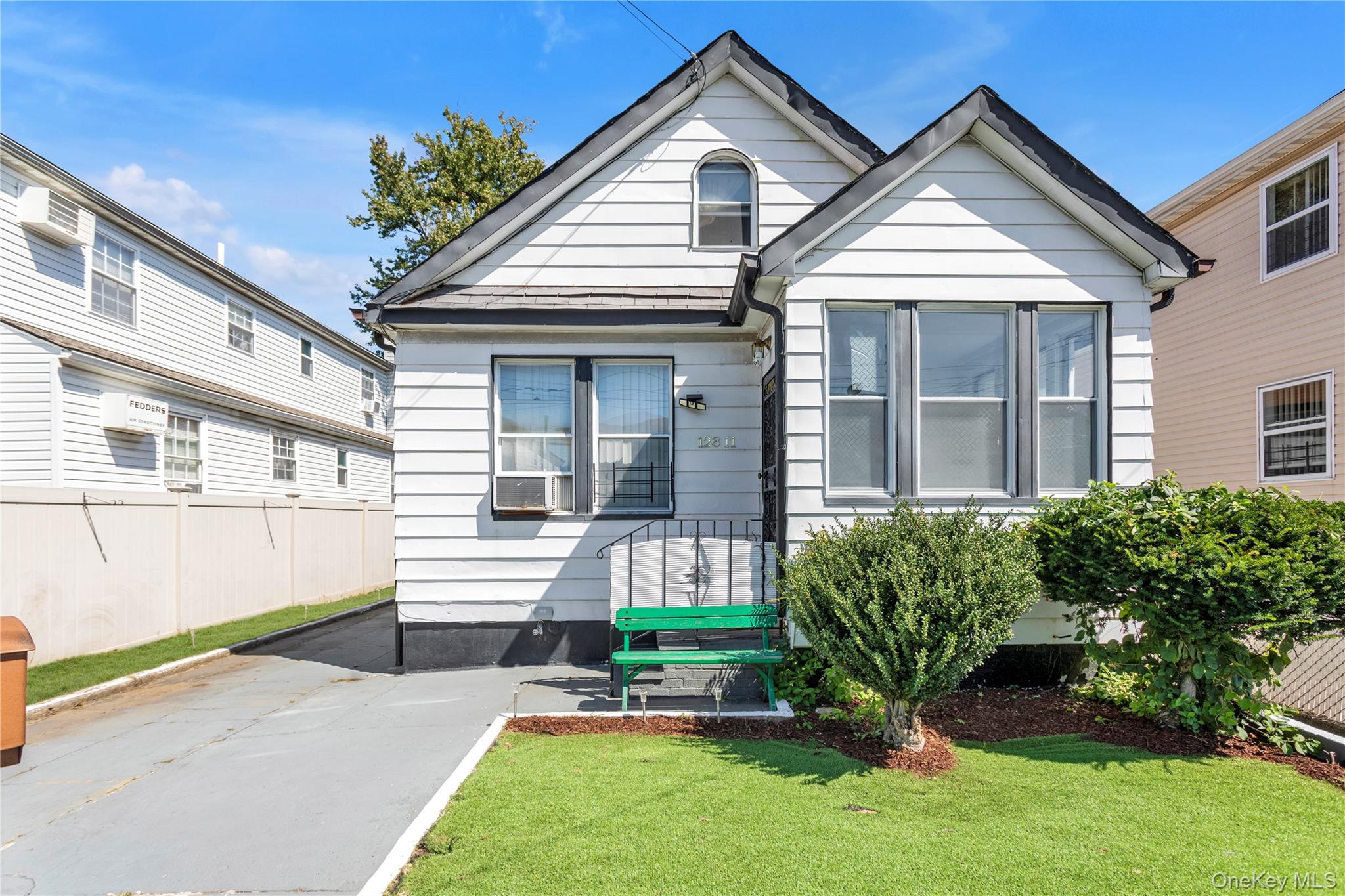 #1 photo, 12811 Harry Douglass Way, クイーンズ区 Jamaica , NY 11434