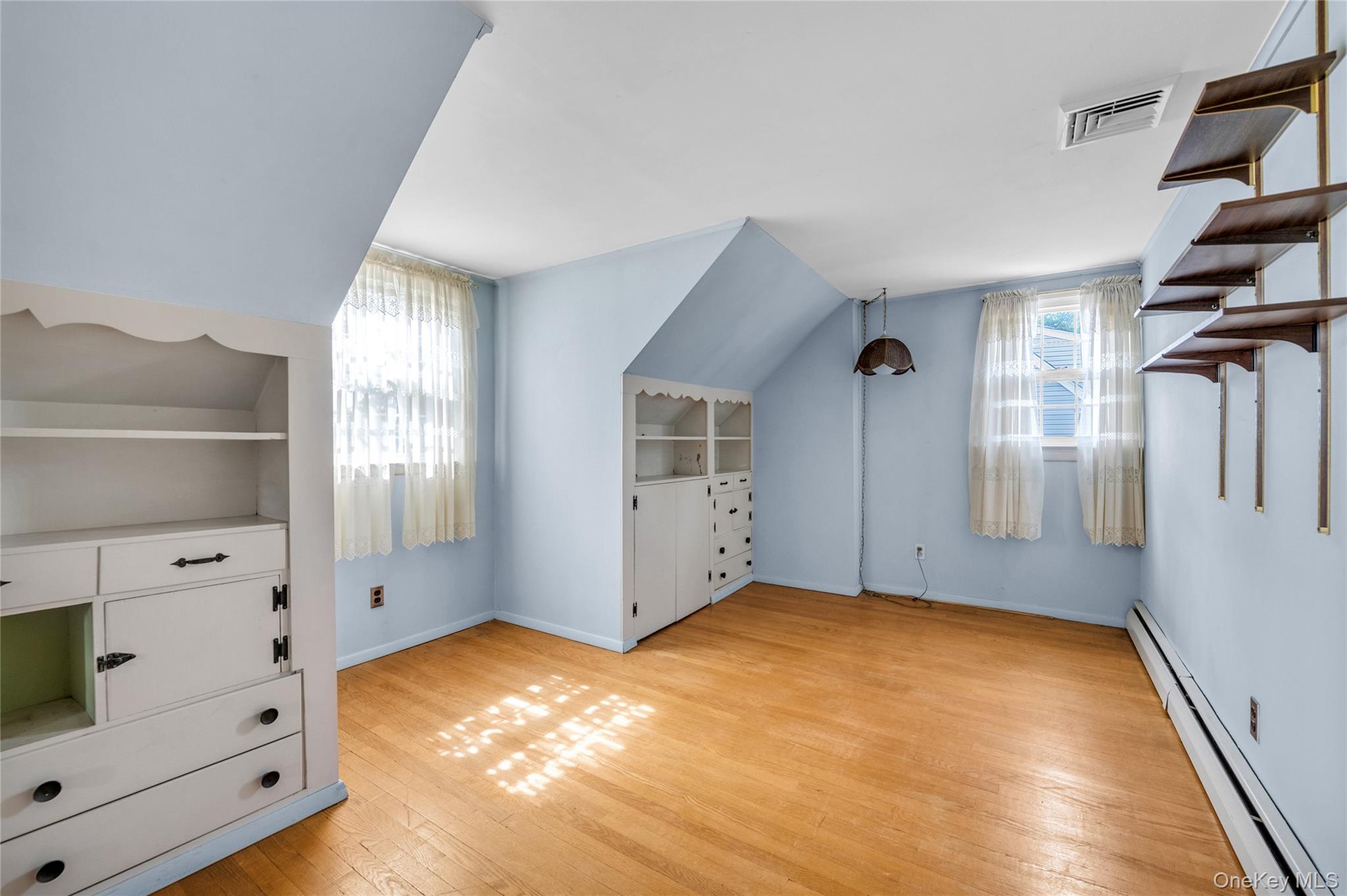 #14 photo, 21 Farragut Road, Old Bethpage , NY 11804