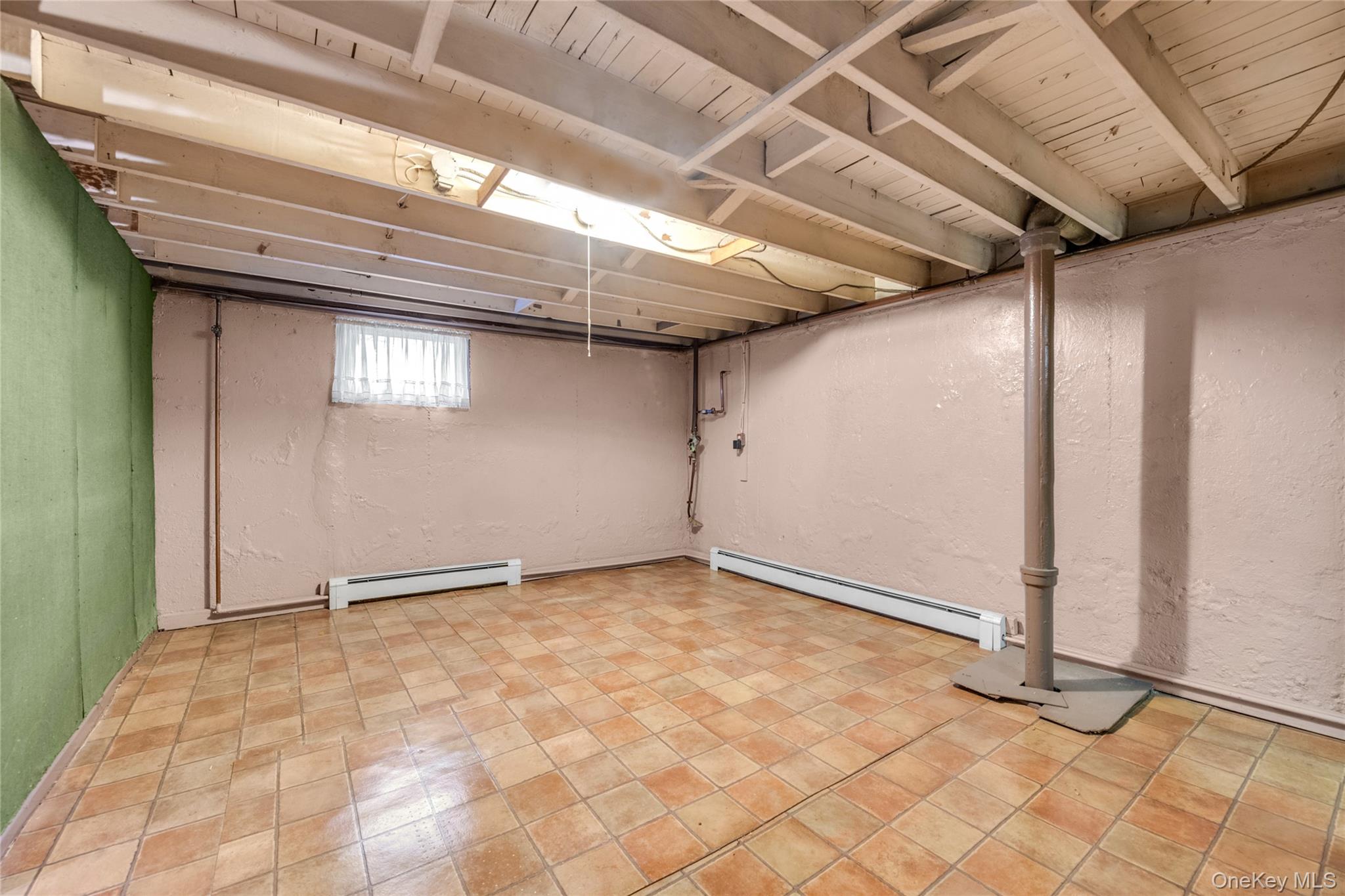 #19 photo, 21 Farragut Road, Old Bethpage , NY 11804