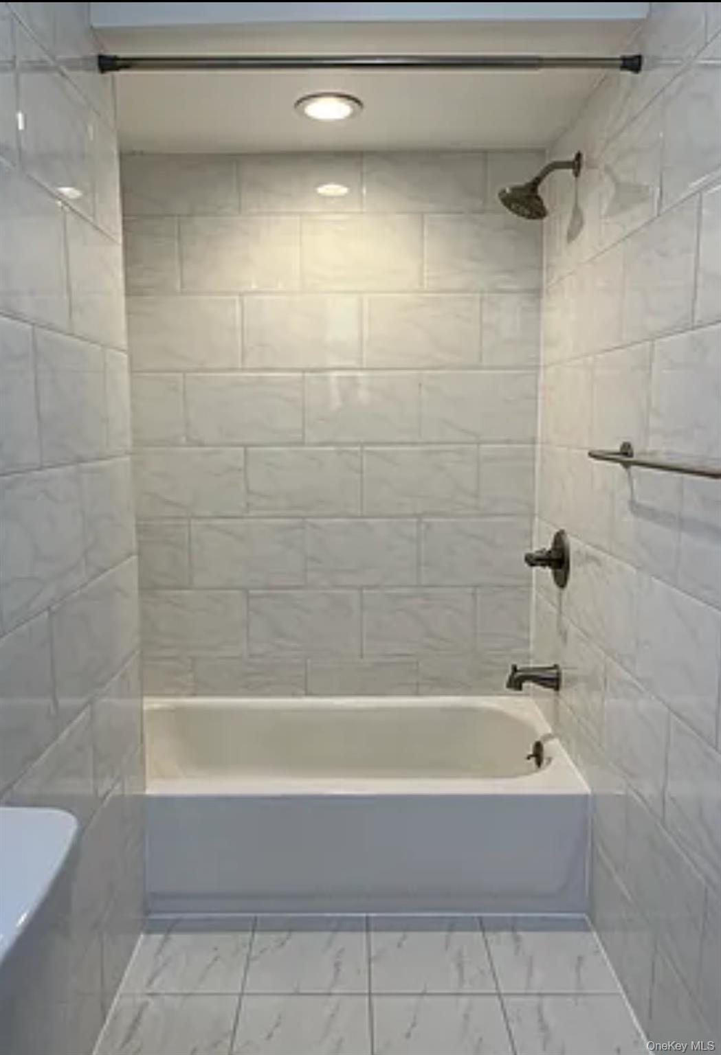 #4 photo, 3092 44th Street, Astoria , NY 11103