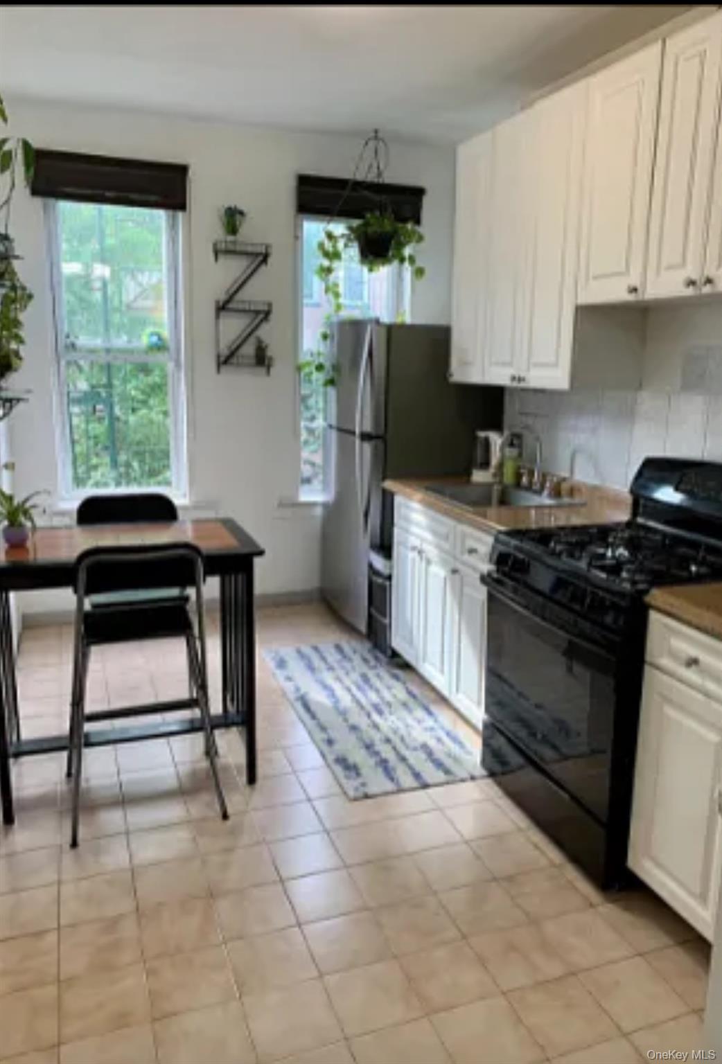 #9 photo, 3092 44th Street, Astoria , NY 11103