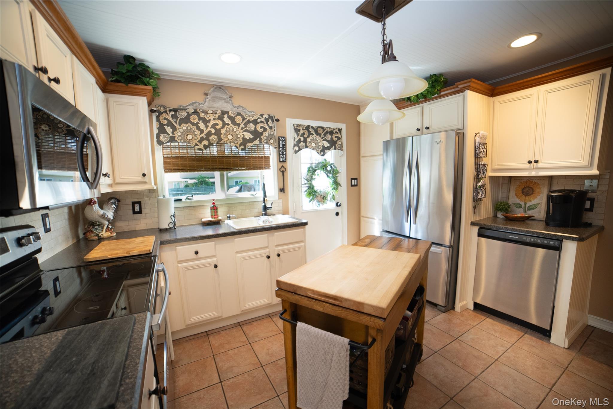 #8 photo, 80 Heston Road, Shirley , NY 11967