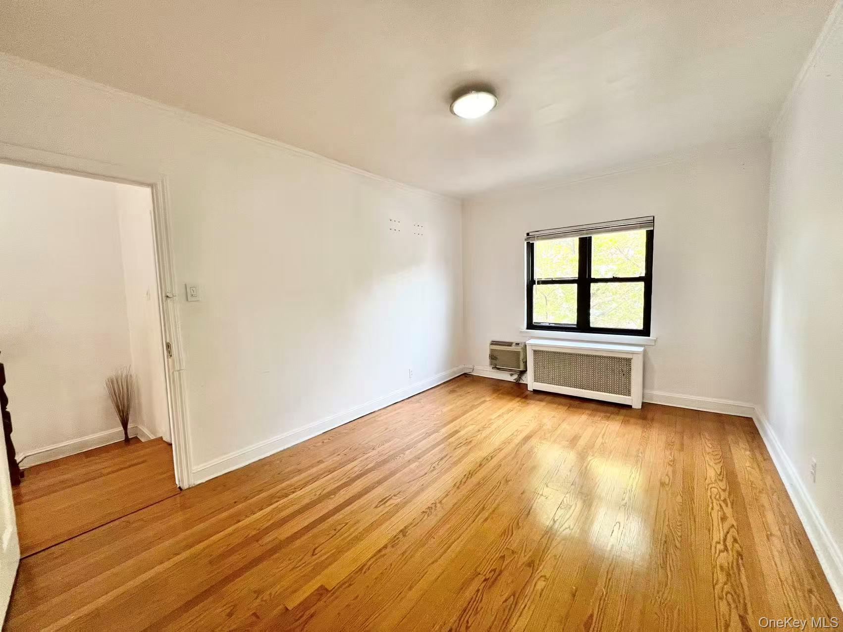 #12 photo, 64-49 Austin Street, Rego Park , NY 11374