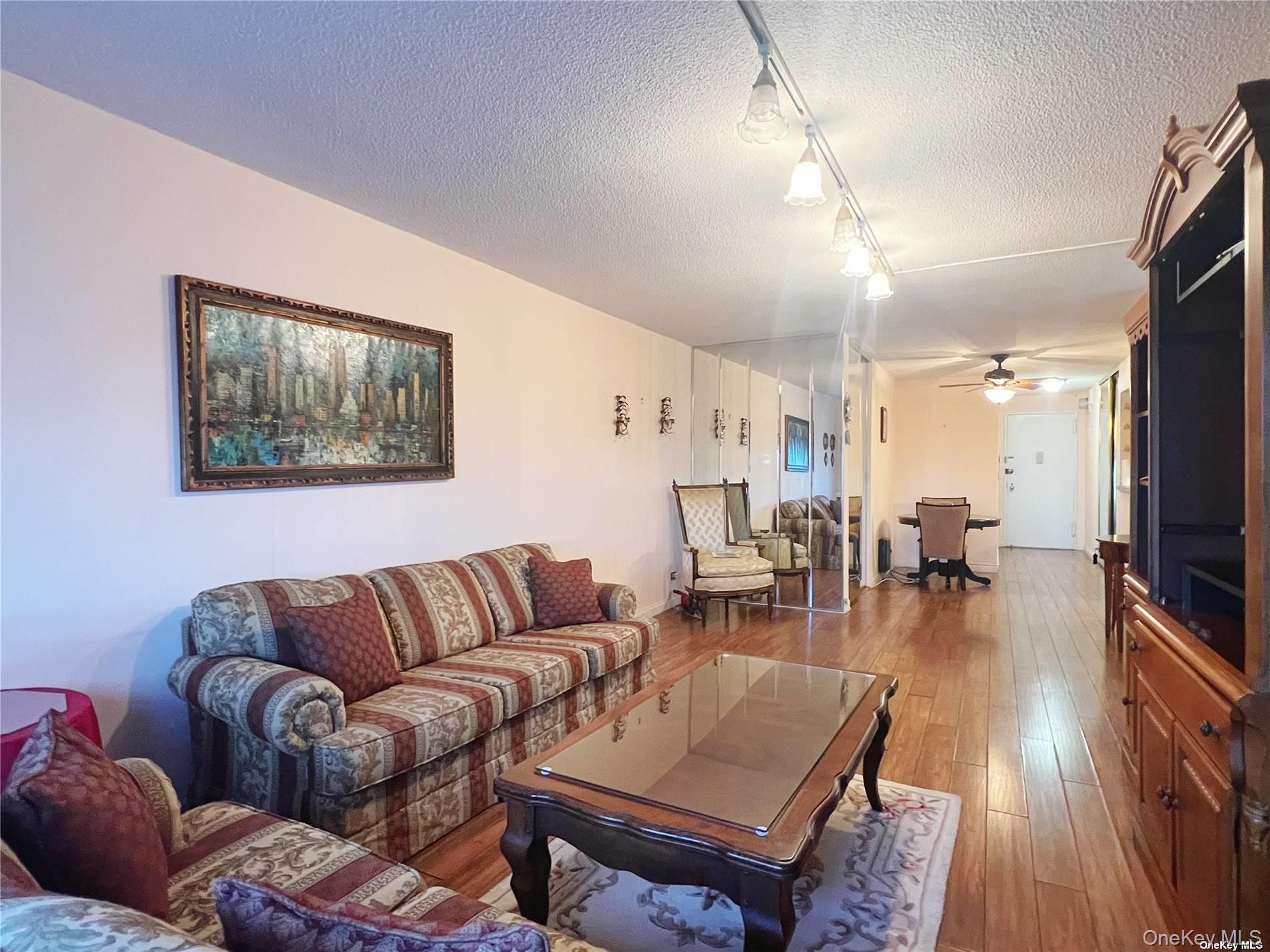 #8 photo, 2 Bay Club Drive, クイーンズ区 Bayside , NY 11360