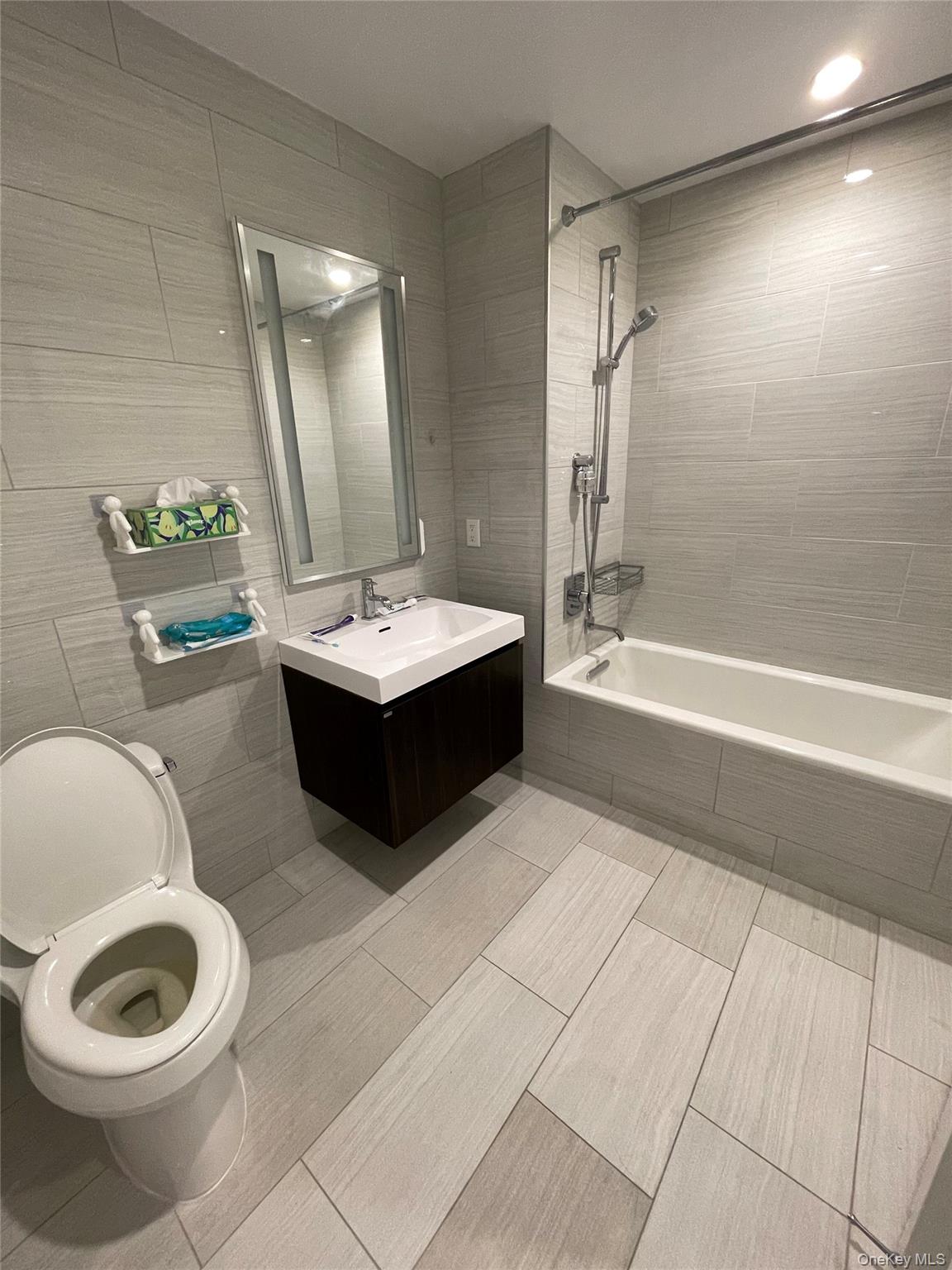 #4 photo, 131-05 40th Road, クイーンズ区 Flushing , NY 11354