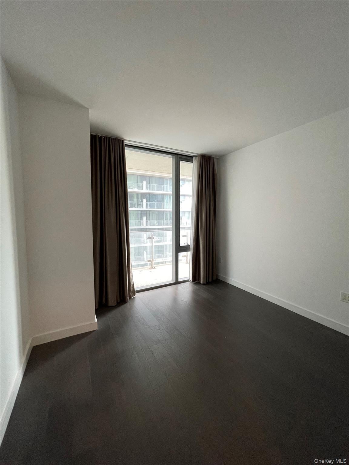 #6 photo, 131-05 40th Road, クイーンズ区 Flushing , NY 11354