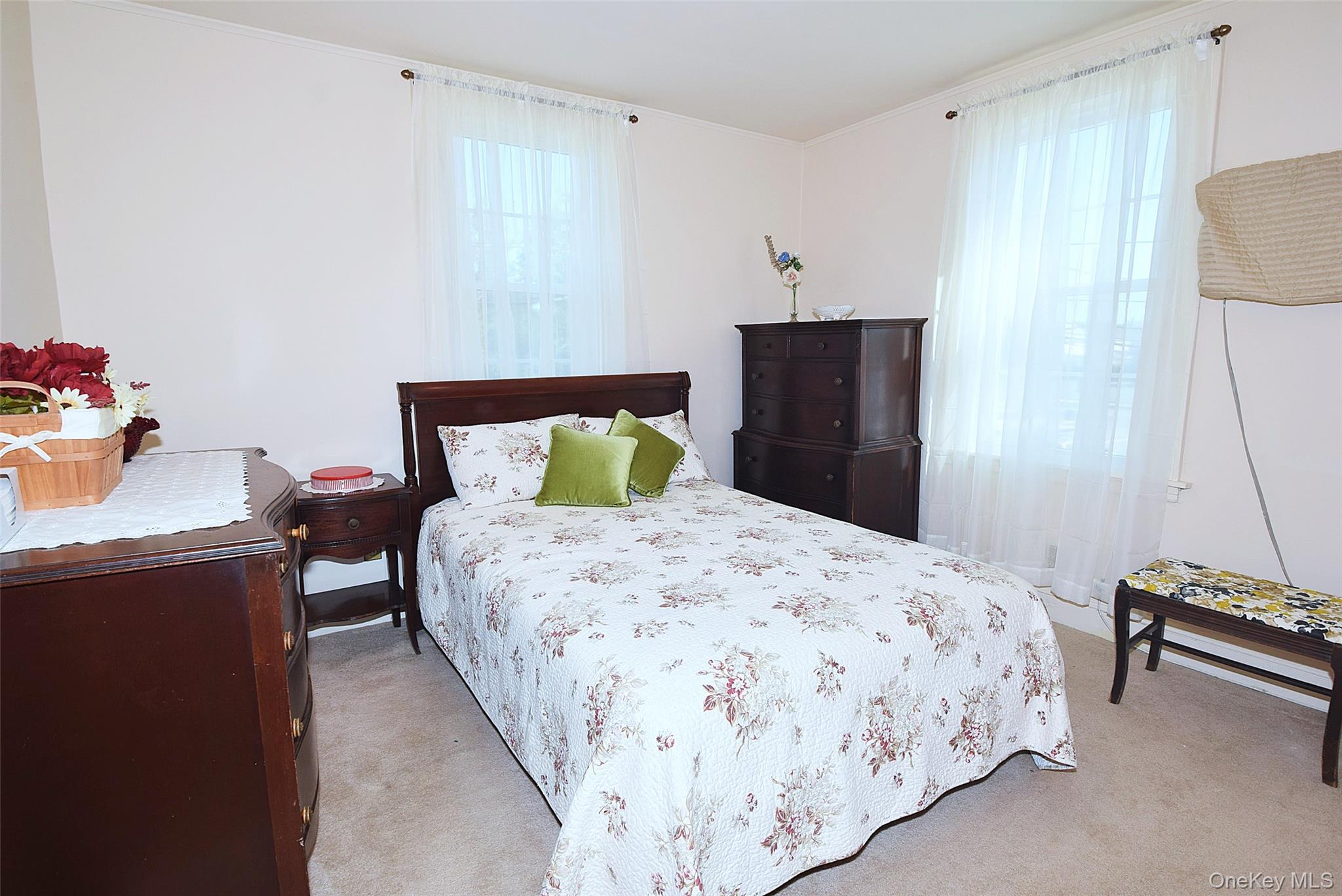 #18 photo, 12 Hawthorne Street, Williston Park , NY 11596