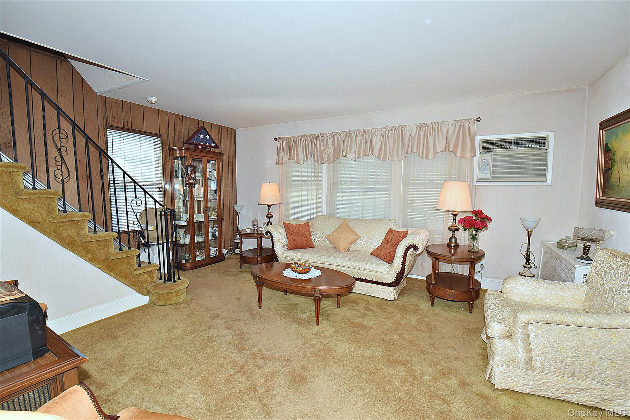 #5 photo, 12 Hawthorne Street, Williston Park , NY 11596