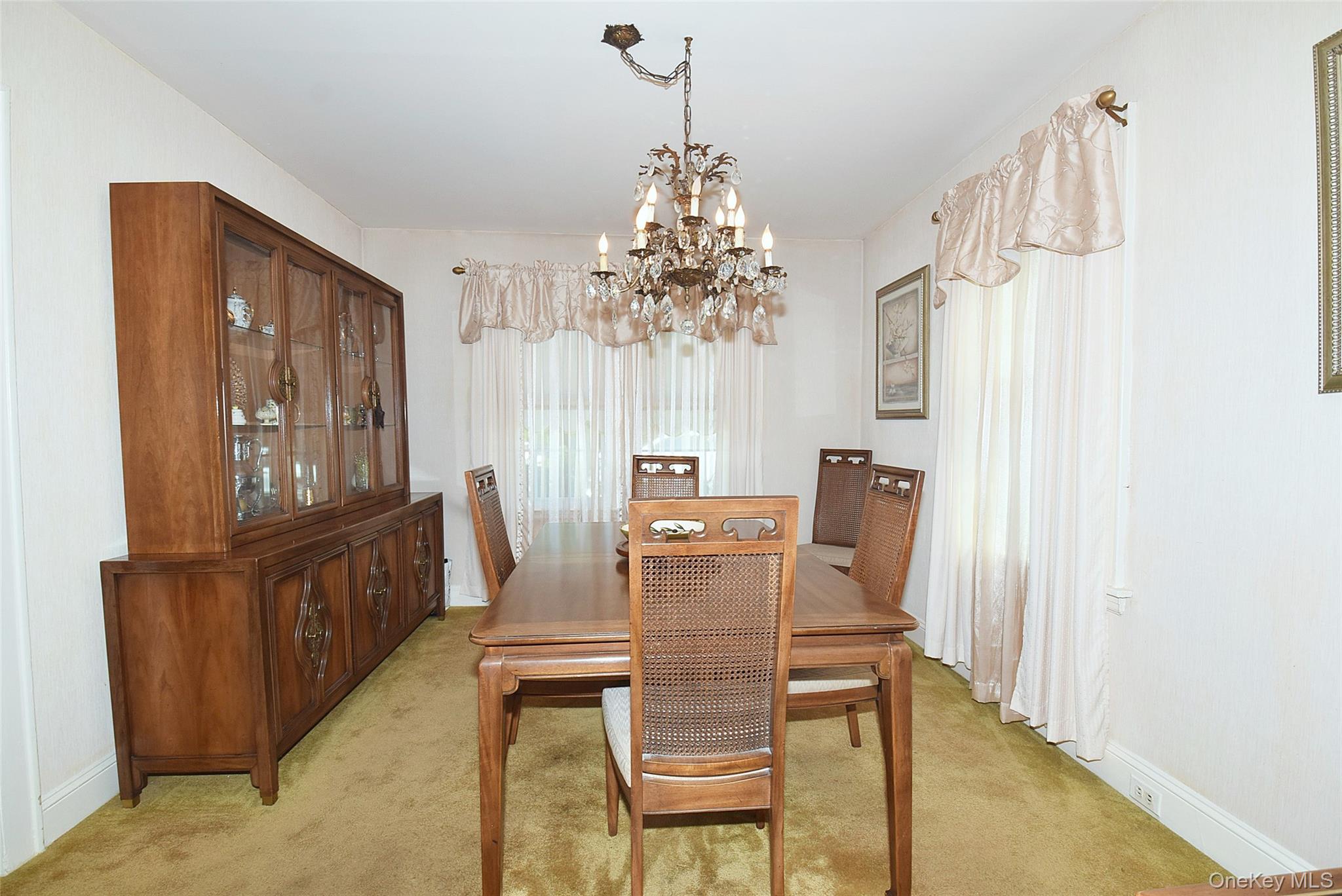 #8 photo, 12 Hawthorne Street, Williston Park , NY 11596