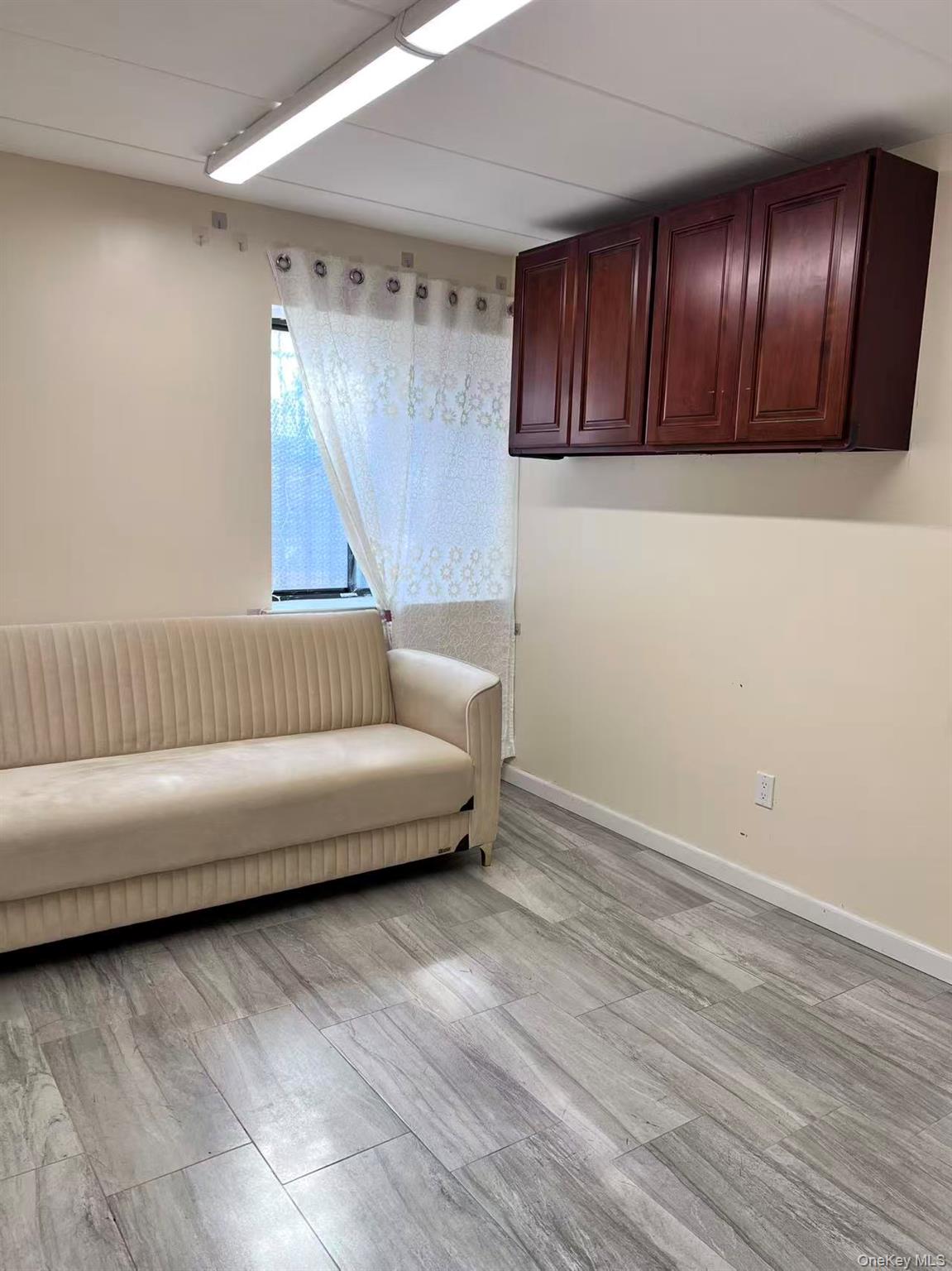 #4 photo, 12215 25th Road, クイーンズ区 Flushing , NY 11354