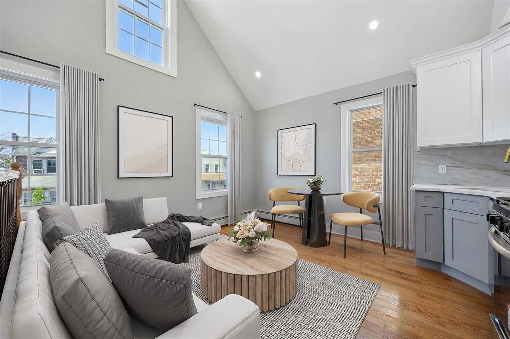 #10 photo, 104-69 129th Street, South Richmond Hill , NY 11419