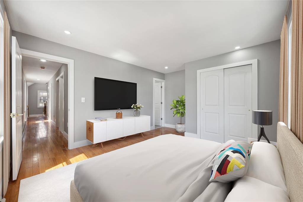 #21 photo, 104-69 129th Street, South Richmond Hill , NY 11419