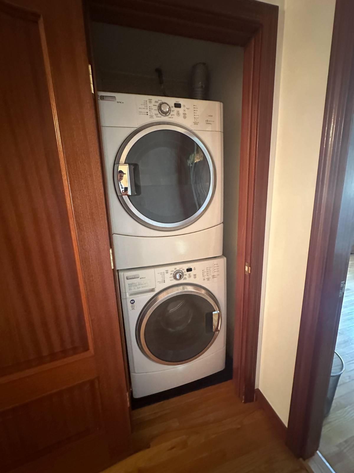 #18 photo, 63 Gateway Dr, Staten Island , NY 10304