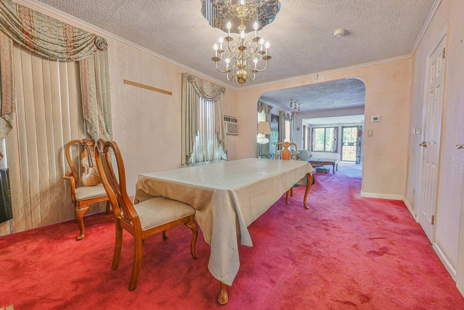 #8 photo, 954 81st St, ブルックリン区 Dyker Heights , NY 11228