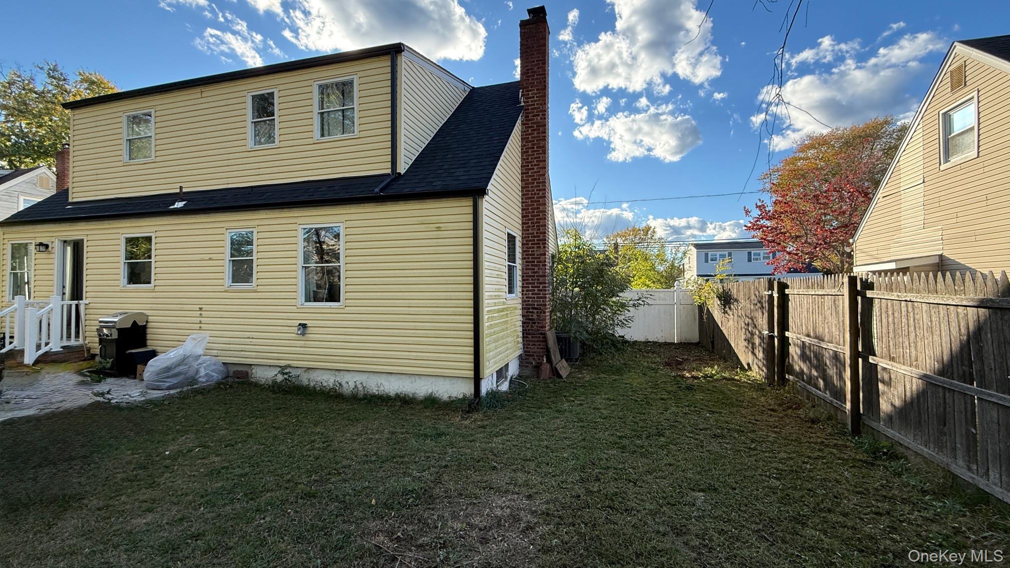 #17 photo, 43 Lakewood Avenue, Lake Ronkonkoma , NY 11779