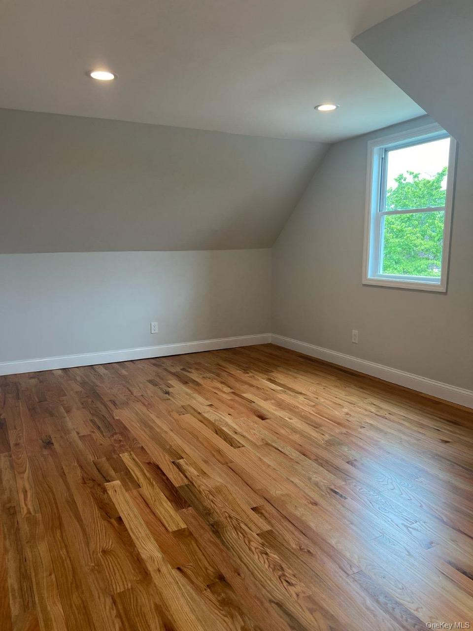 #5 photo, 43 Lakewood Avenue, Lake Ronkonkoma , NY 11779