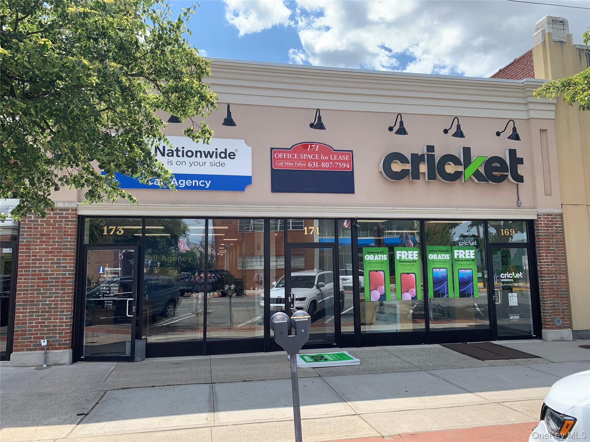 #1 photo, 171 S Wellwood Avenue, Lindenhurst , NY 11757