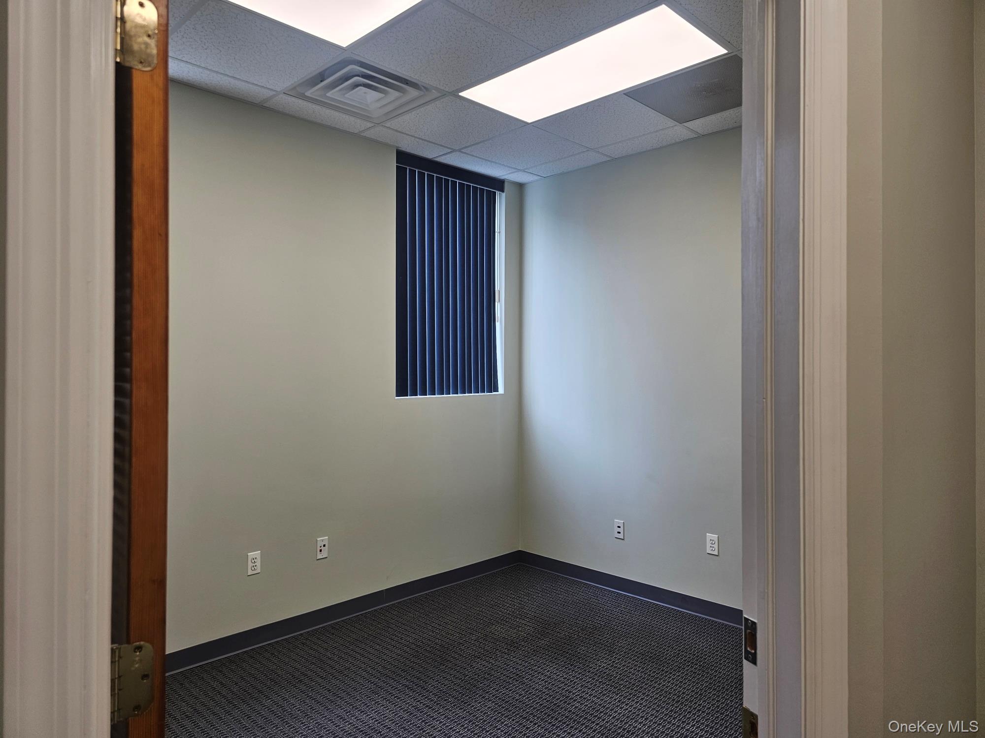 #6 photo, 171 S Wellwood Avenue, Lindenhurst , NY 11757