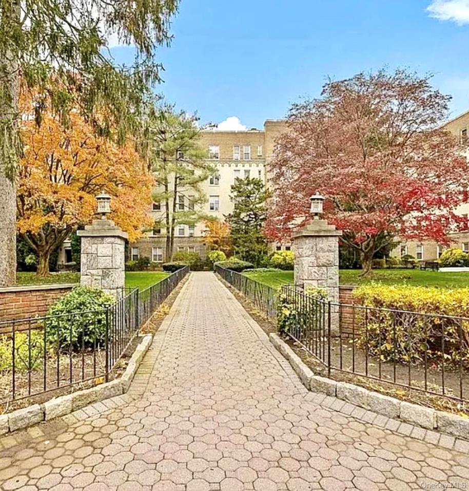 #1 photo, 472 Gramatan Avenue, Mount Vernon , NY 10552