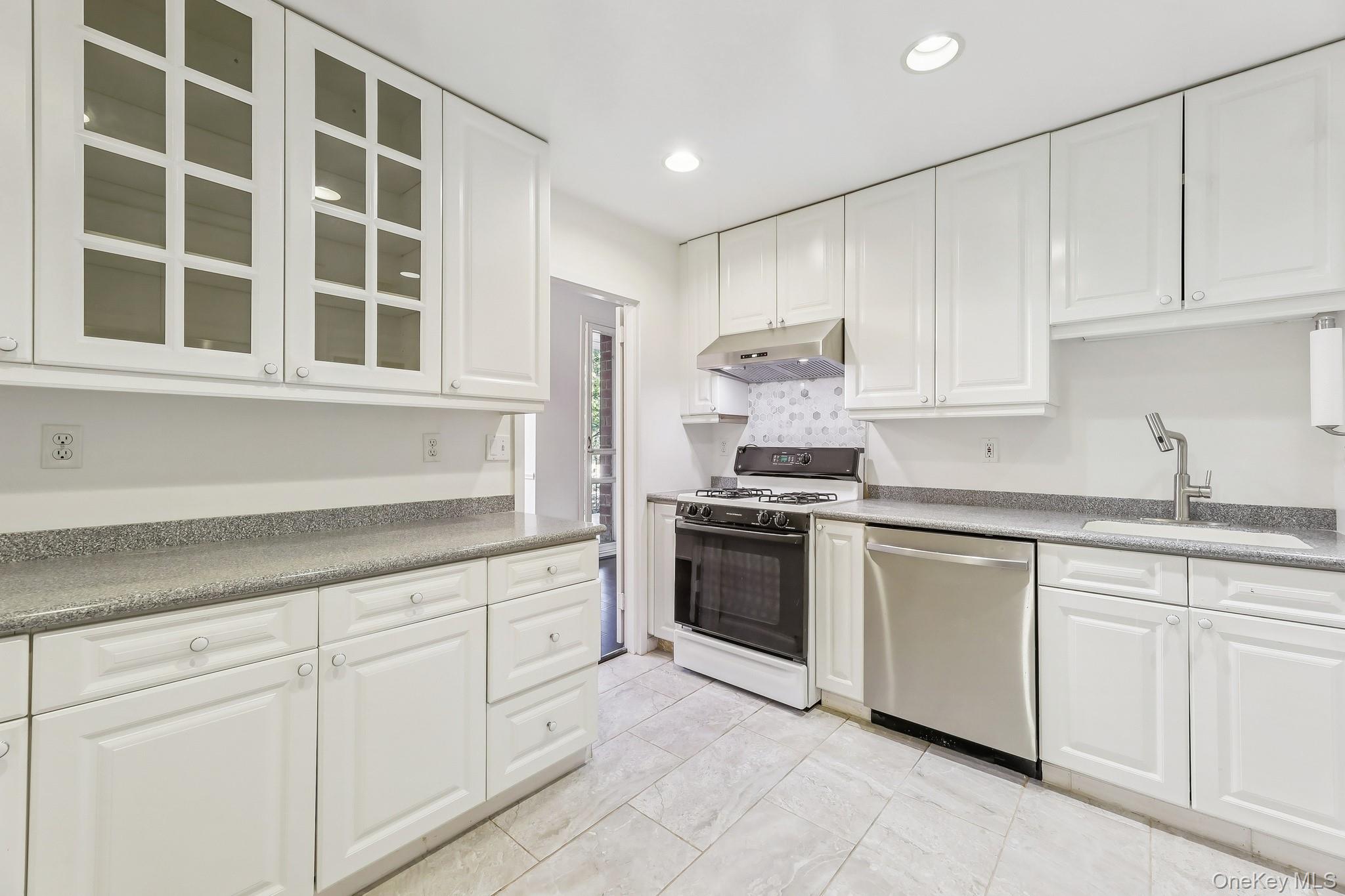 #16 photo, 16 Rockledge Avenue, Ossining , NY 10562