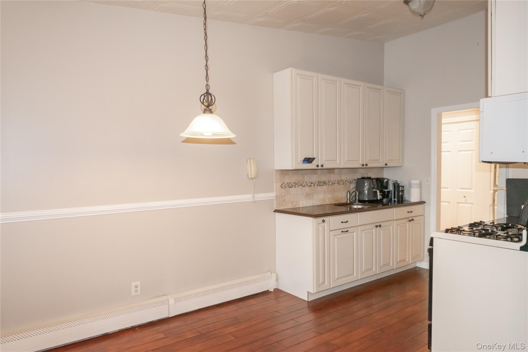 #6 photo, 26 Ivy Street, Farmingdale , NY 11735