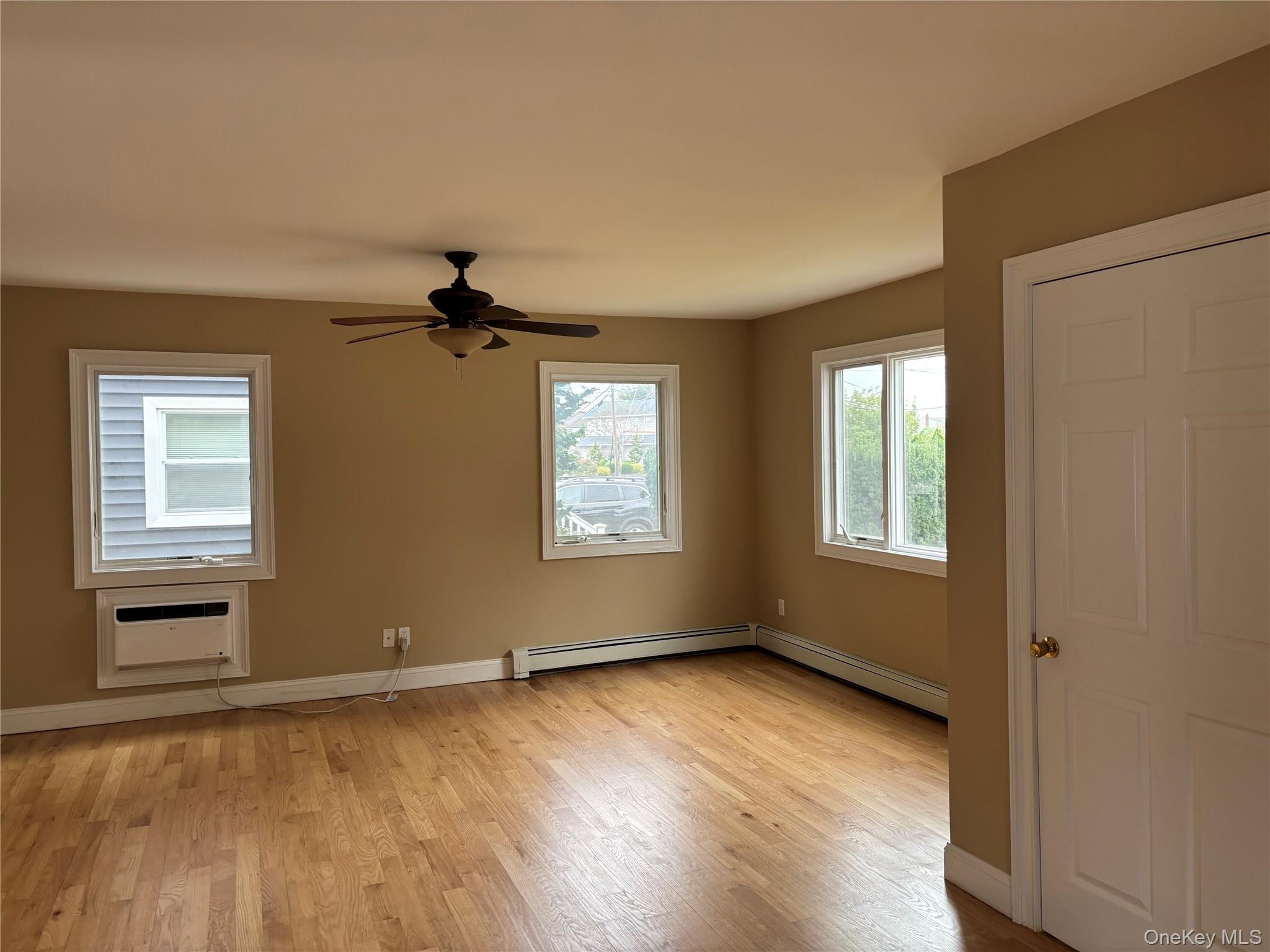 #2 photo, 65 Jefferson Place, Massapequa , NY 11758