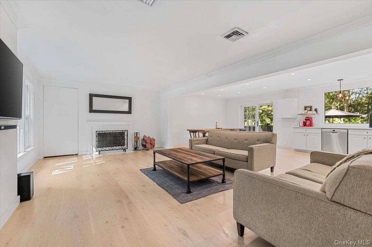 #10 photo, 22 West Gate Road, サフォーク郡 Wainscott , NY 11937