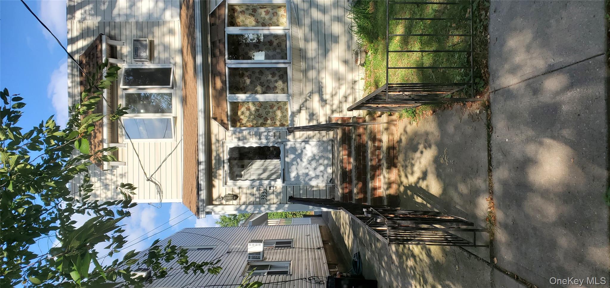 #1 photo, 3335 204th Street, קווינס Bayside , NY 11361