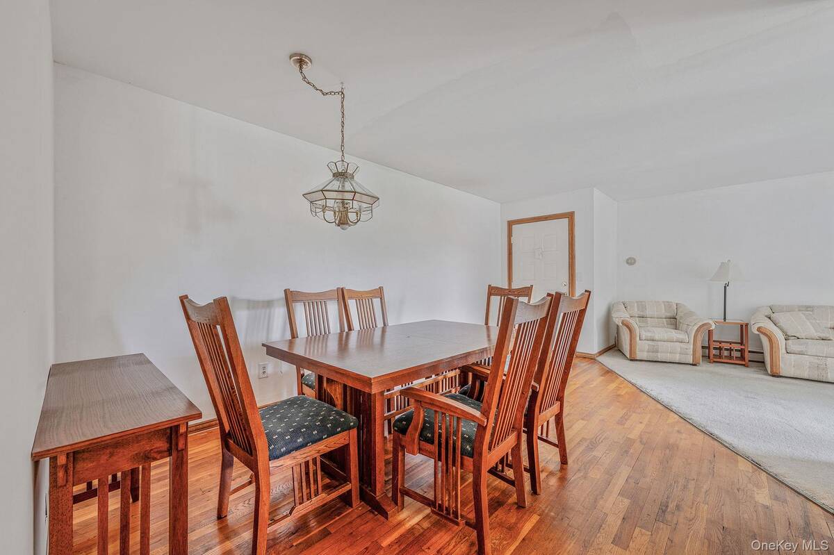 #13 photo, 135 Fairharbor Dr, Patchogue , NY 11772