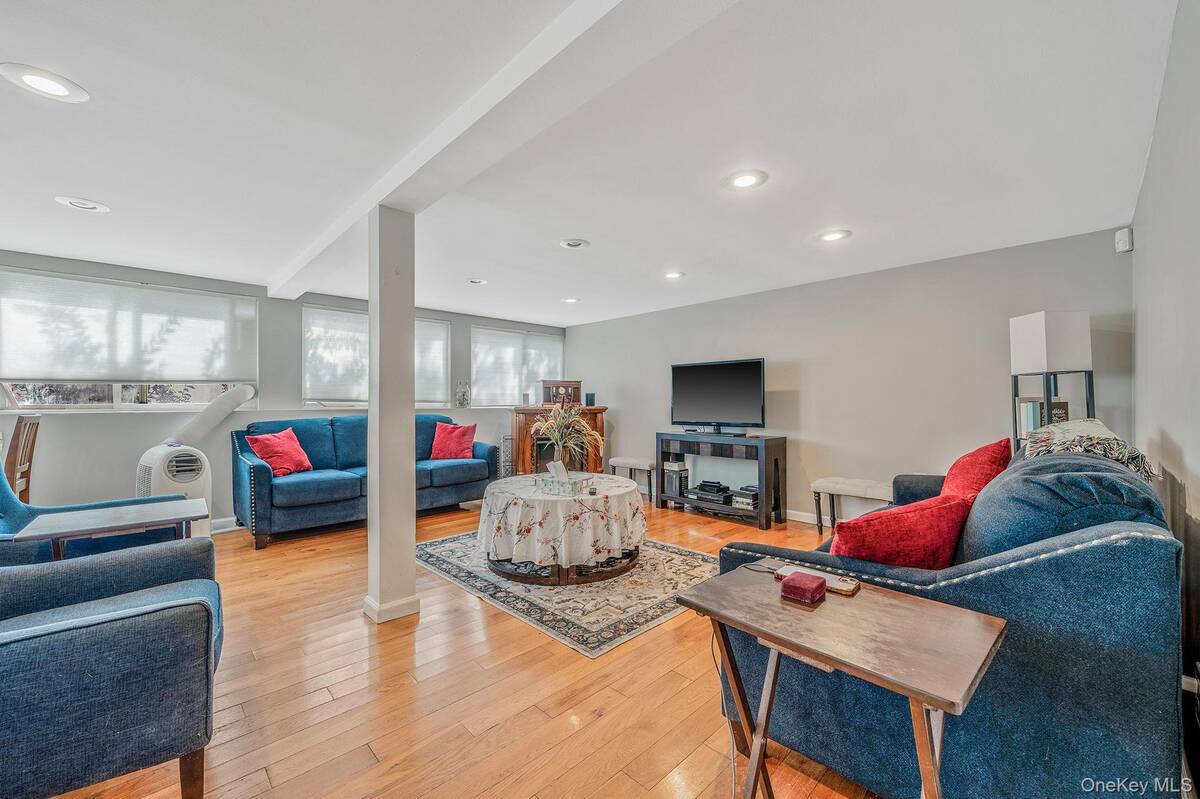 #12 photo, 27 Split Cedar Drive, Islandia , NY 11749