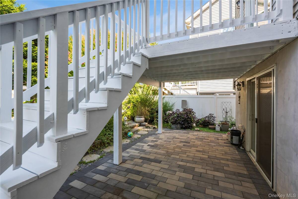 #18 photo, 869 Beach Street, サフォーク郡 Lindenhurst , NY 11757