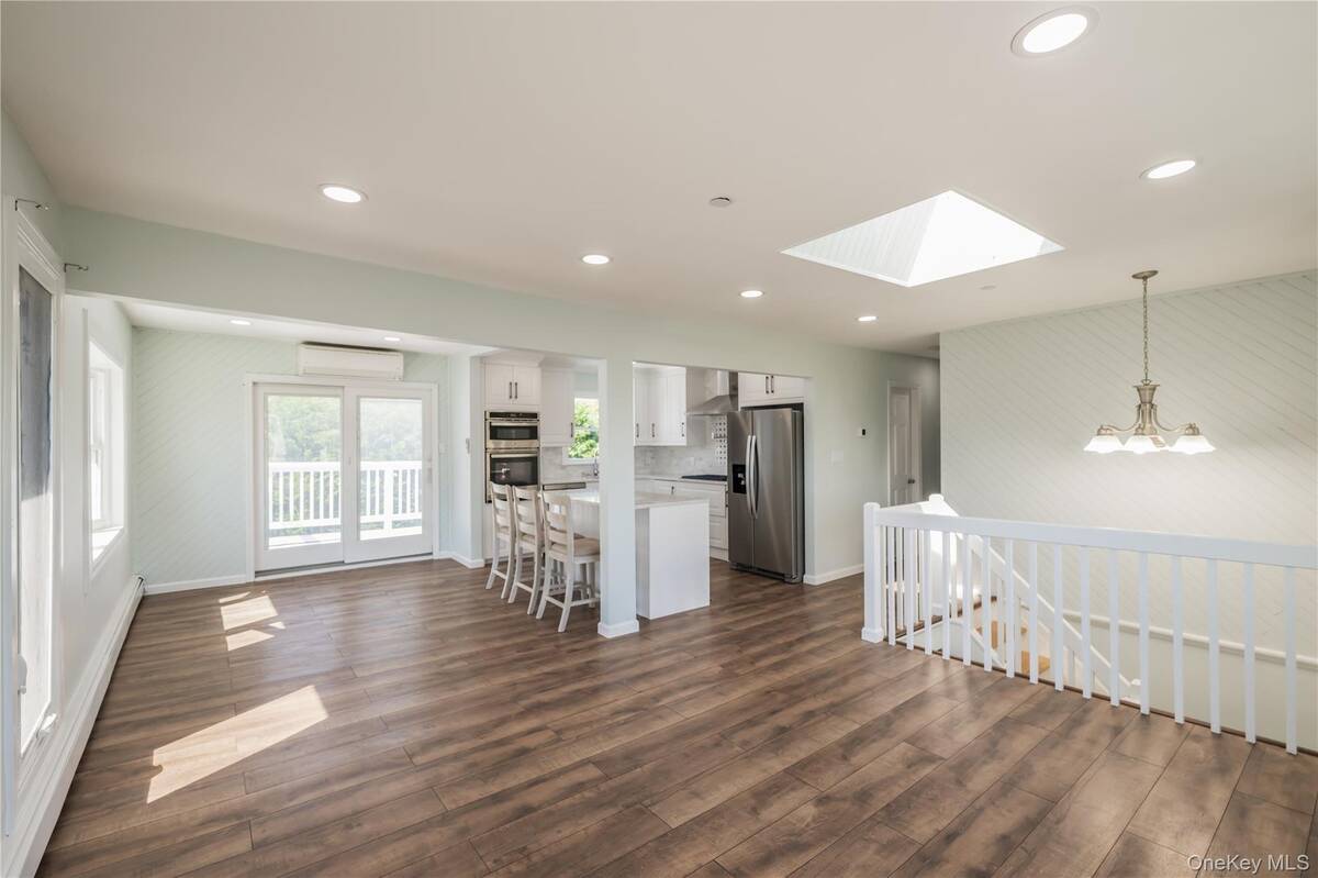 #29 photo, 869 Beach Street, サフォーク郡 Lindenhurst , NY 11757