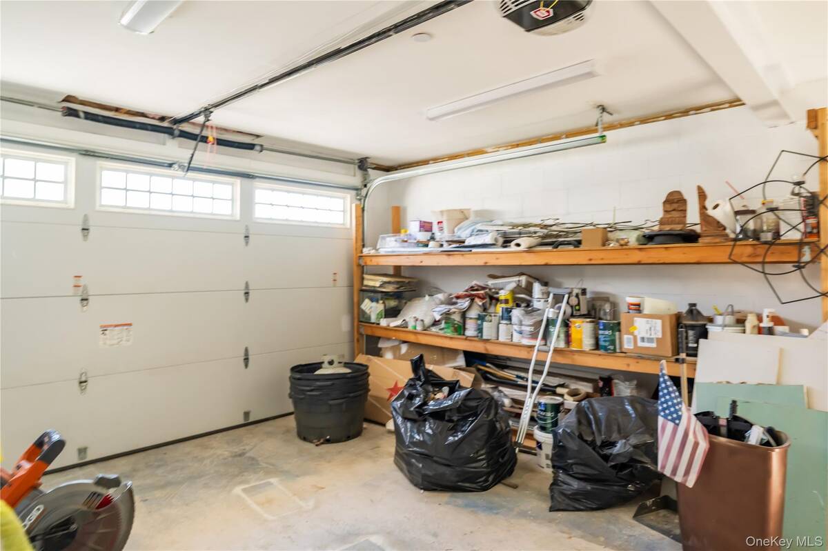 #37 photo, 869 Beach Street, サフォーク郡 Lindenhurst , NY 11757