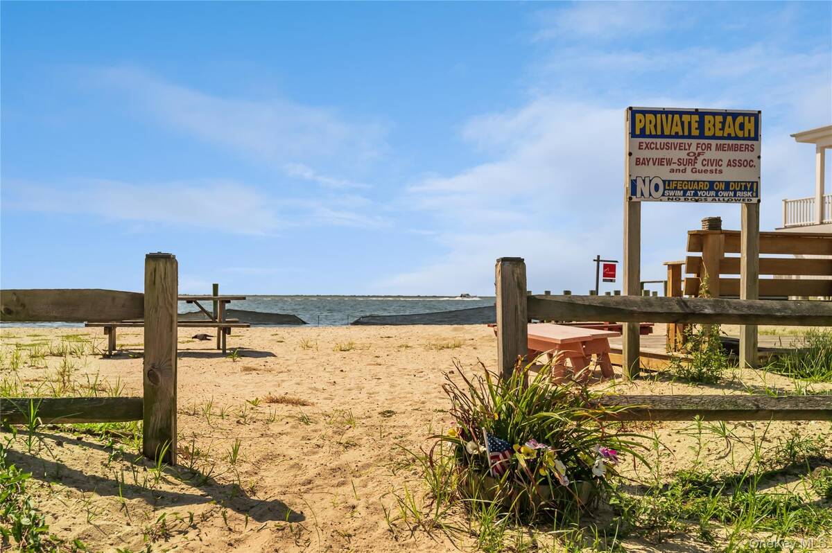 #39 photo, 869 Beach Street, サフォーク郡 Lindenhurst , NY 11757