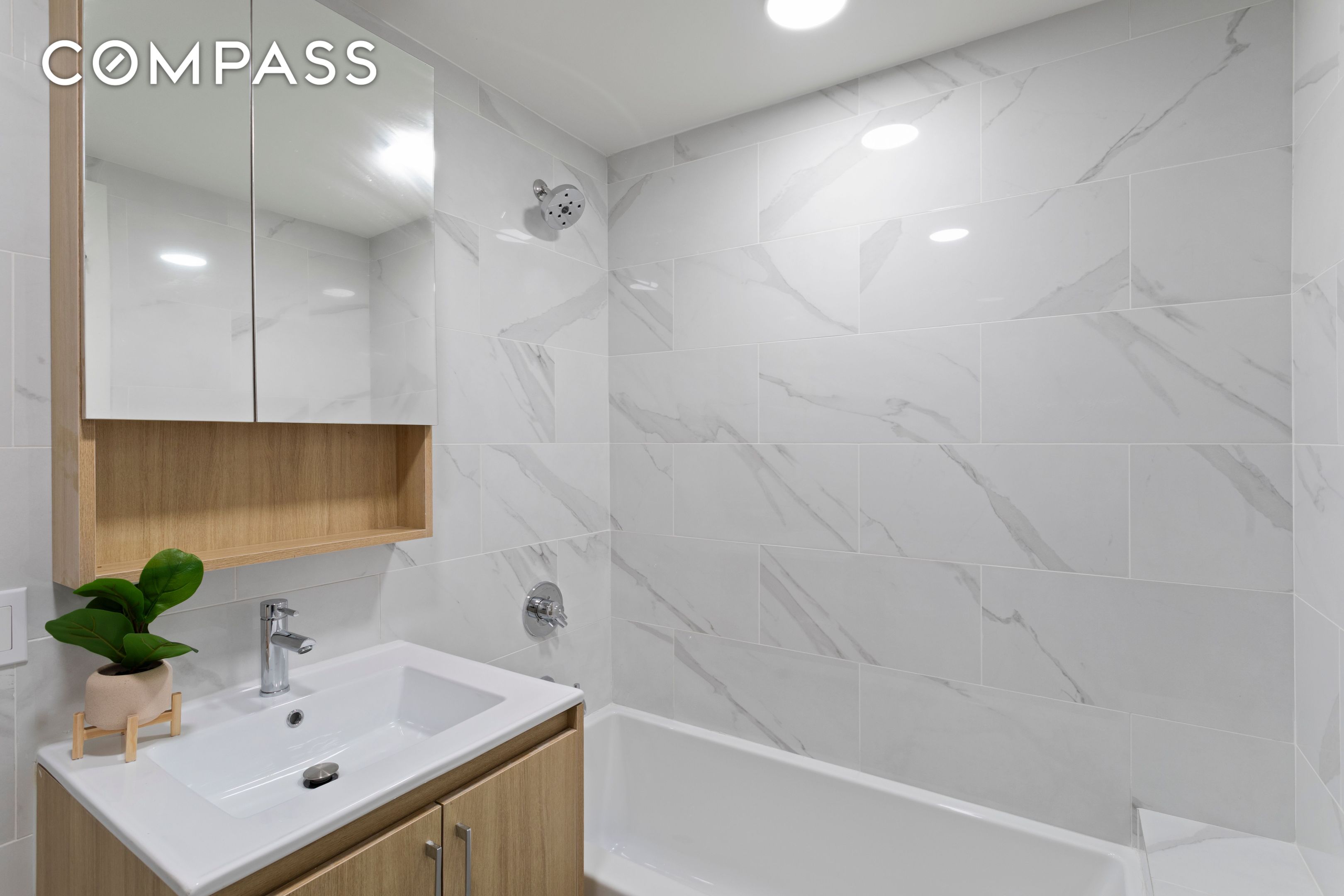 #7 photo, 3144 Emmons Avenue, ブルックリン区 Sheepshead Bay , NY 11235