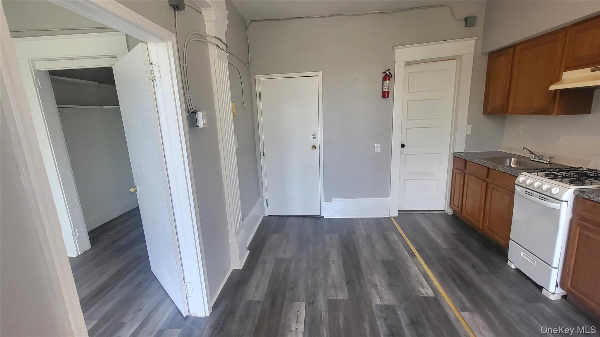 #7 photo, 65 S Hamilton St Apt 9, Poughkeepsie , NY 12601