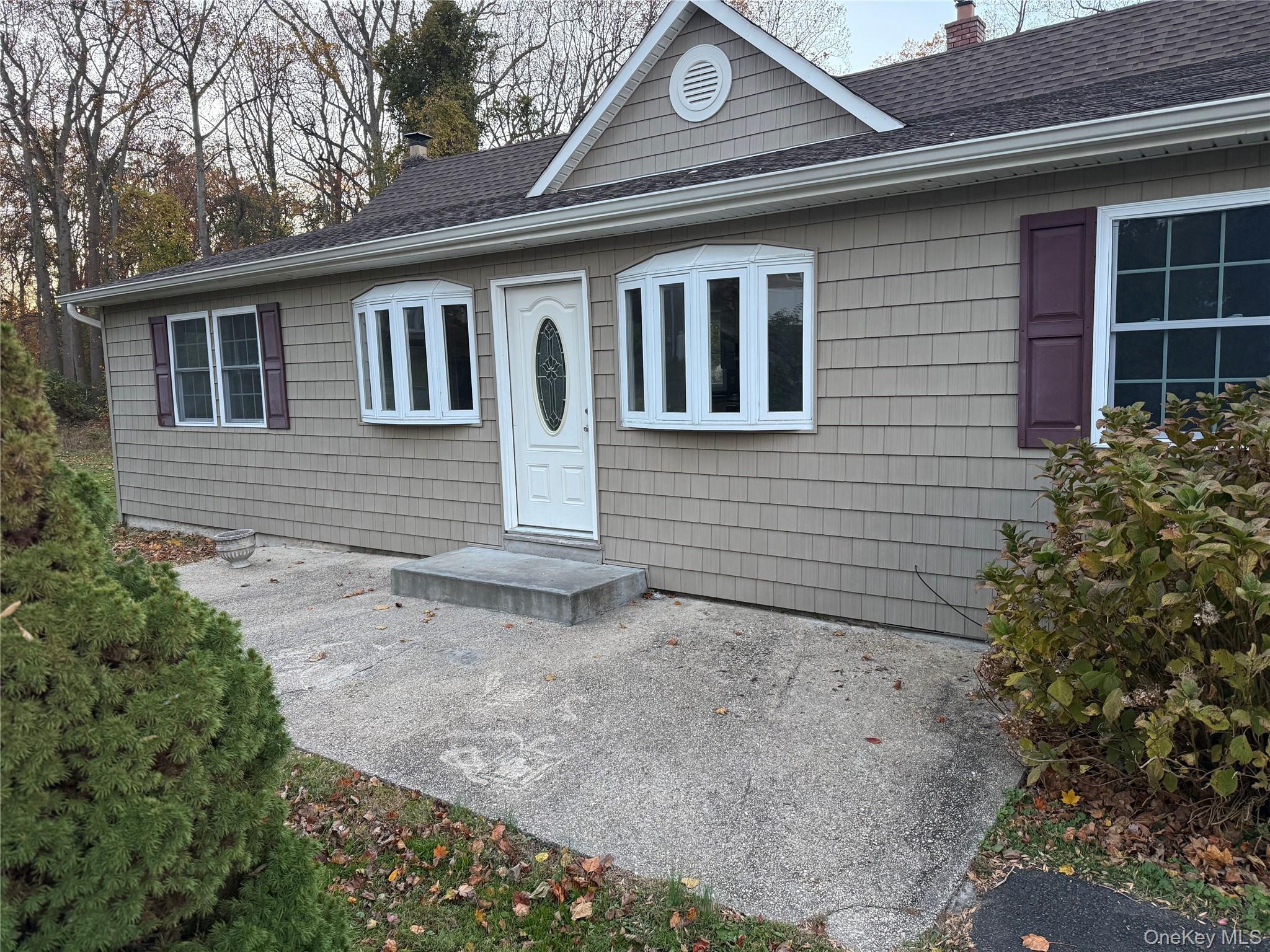 #2 photo, 60 Narcissus Rd, Kings Park , NY 11754