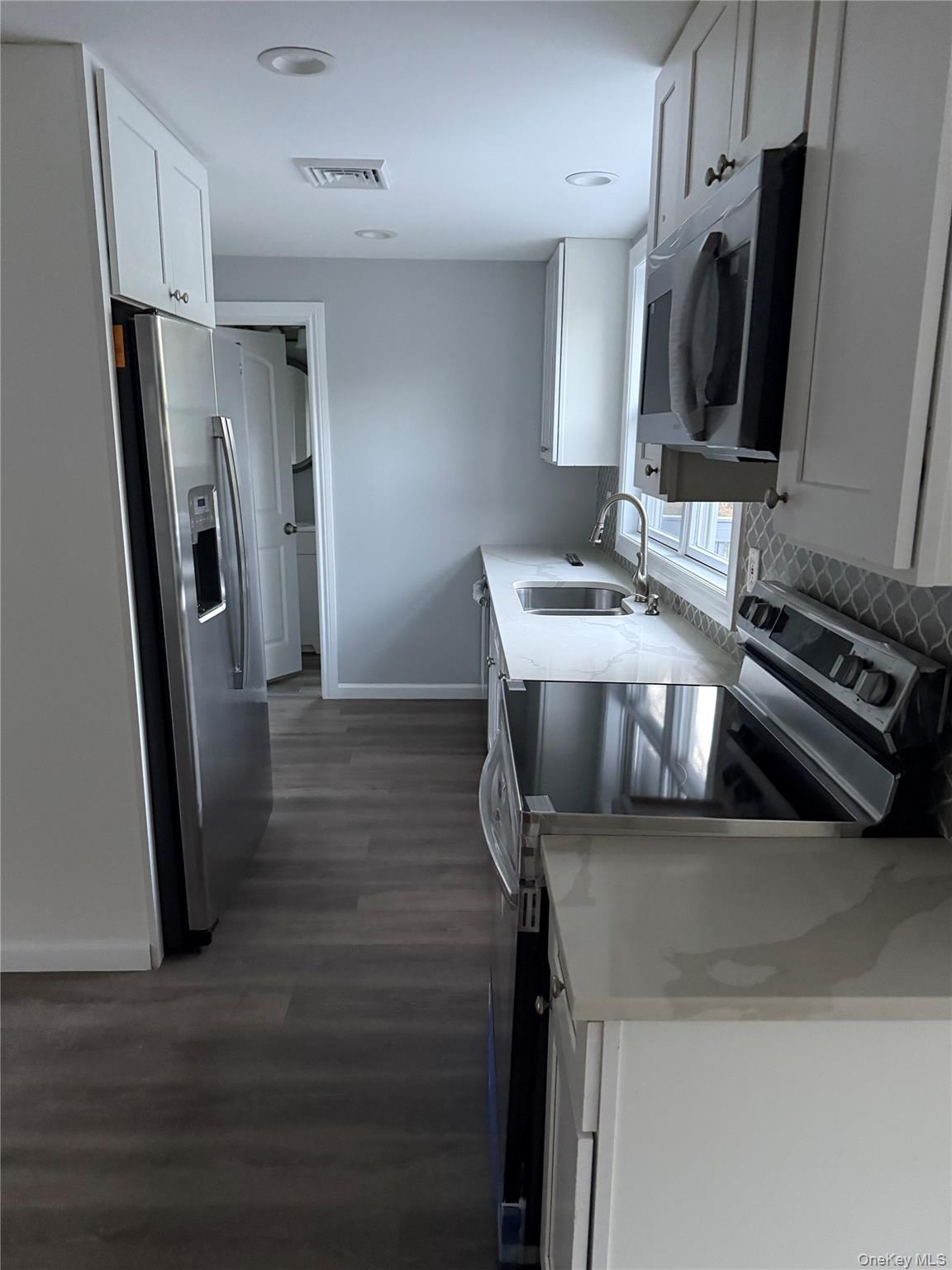 #5 photo, 60 Narcissus Rd, Kings Park , NY 11754