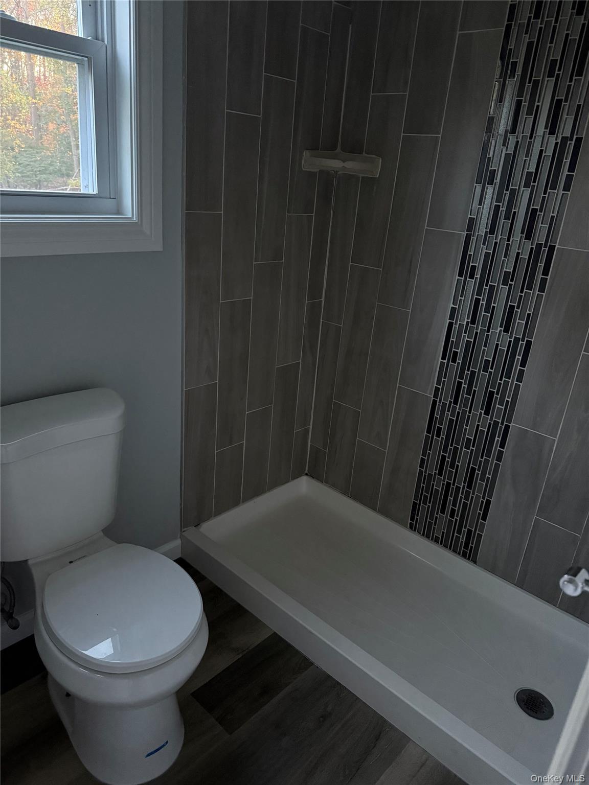 #8 photo, 60 Narcissus Rd, Kings Park , NY 11754