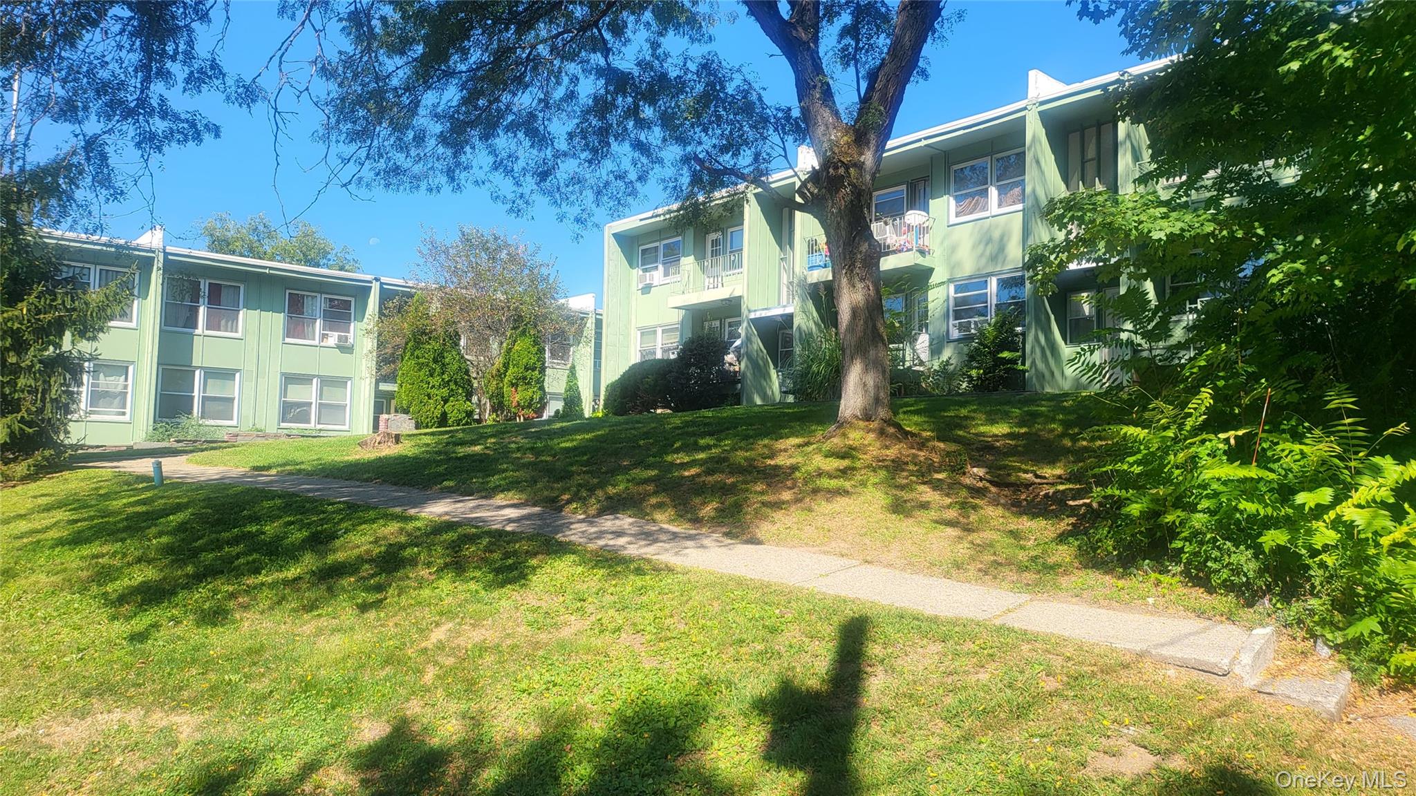 #1 photo, 3726 Albany Post Rd E1, Hyde Park , NY 12538