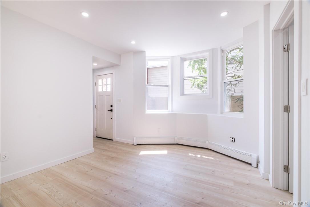 #3 photo, 594 Bellevue Avenue, Yonkers , NY 10703