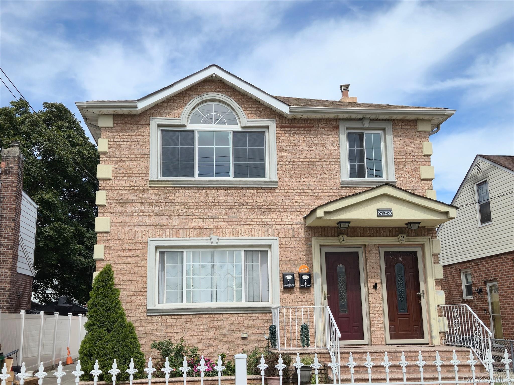 #1 photo, 219-23 114th Road, クイーンズ区 Cambria Heights , NY 11411