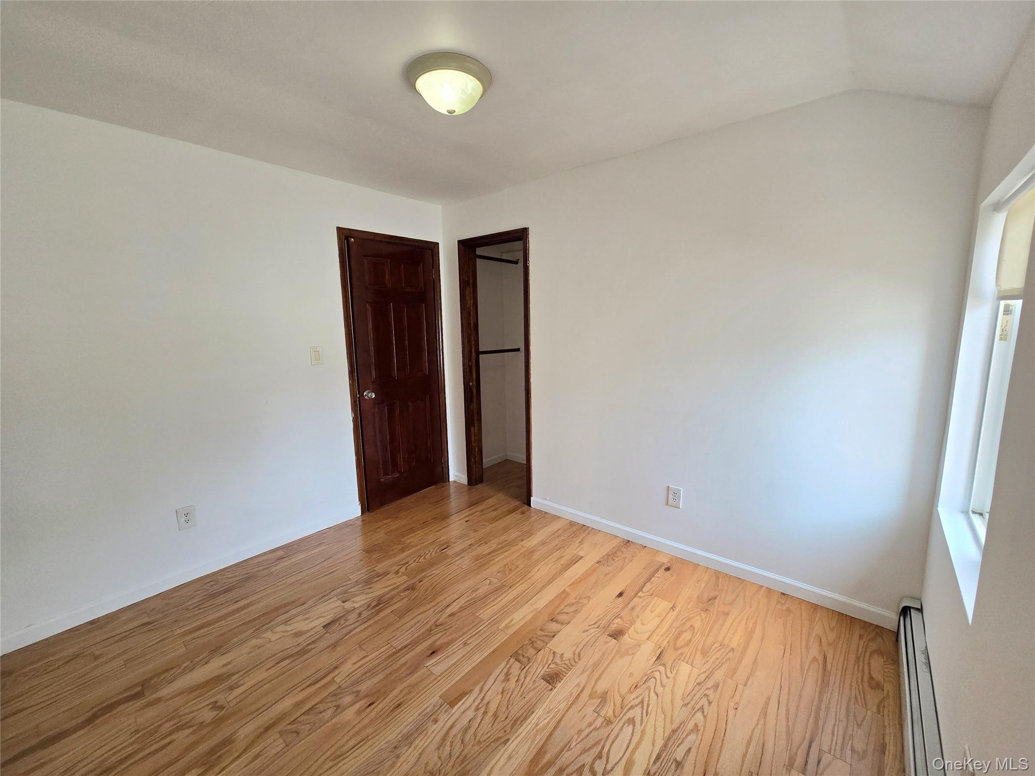 #7 photo, 219-23 114th Road, クイーンズ区 Cambria Heights , NY 11411